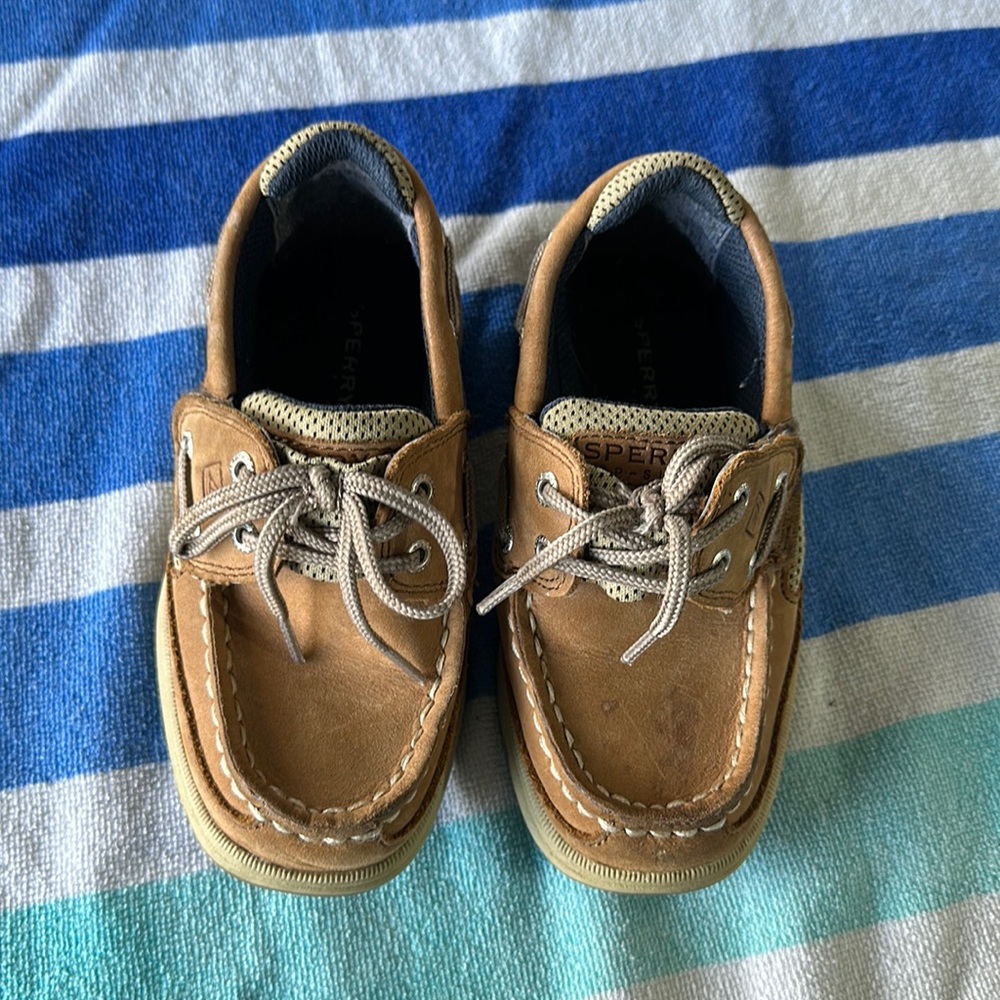 Sperrys boys size 10c shoes
